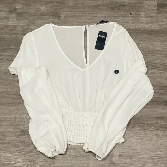 Hollister White Long Sleeve Ruched V-Neck Blouse Top - Picture 2 of 5